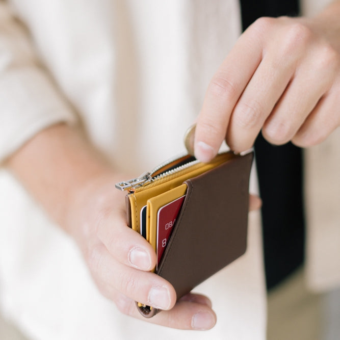 Cartera de Piel Zip Coin Brown Mustard - Roik