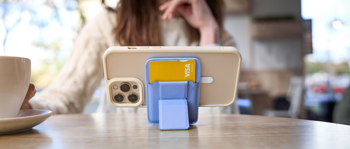 ROIK: The original Slim Wallet and The Messenger